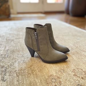 New Madeline Girl Cone Heel Moto Booties, Gray with studs size 6.